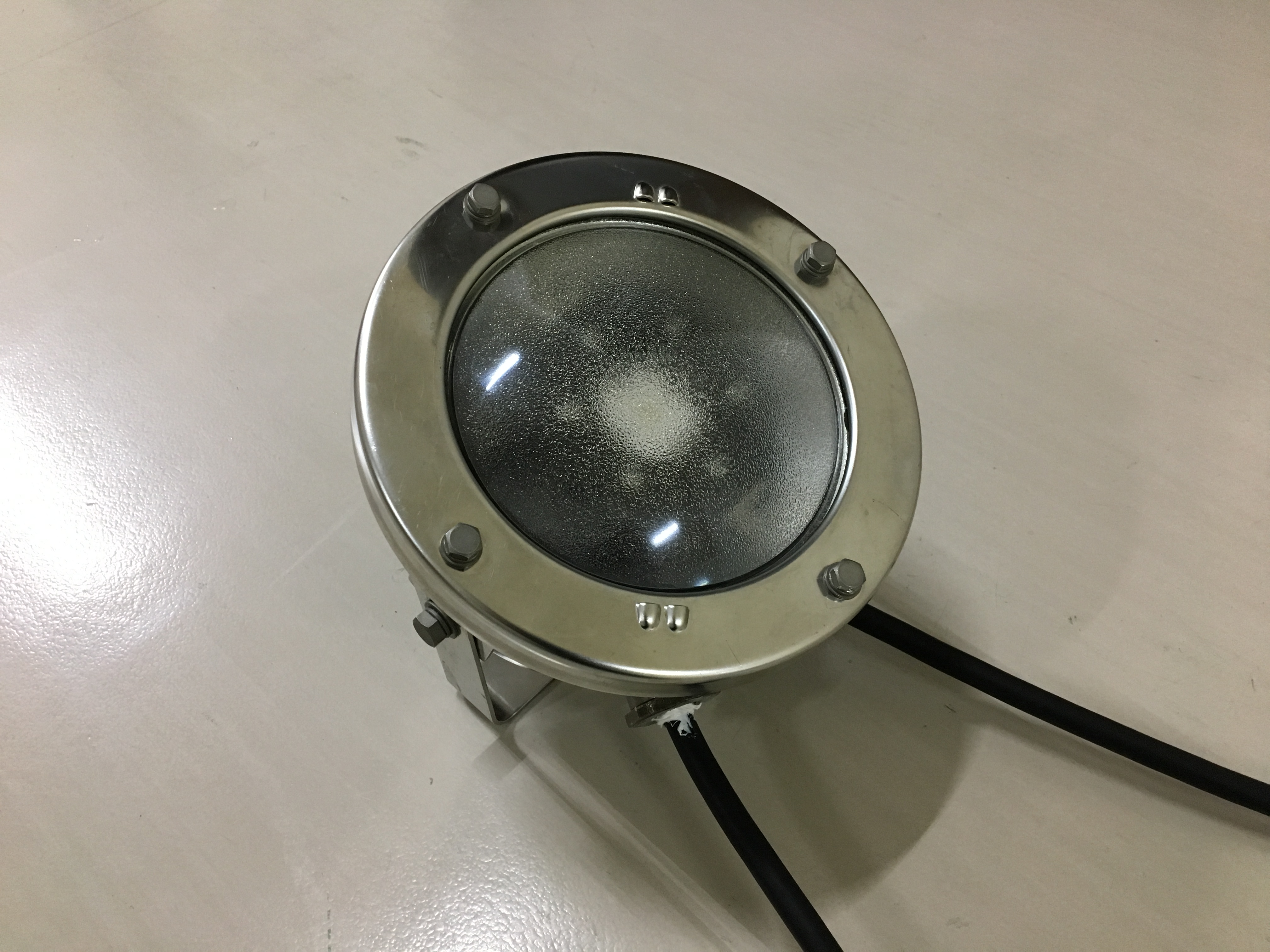 Led 水中照明 既設取替